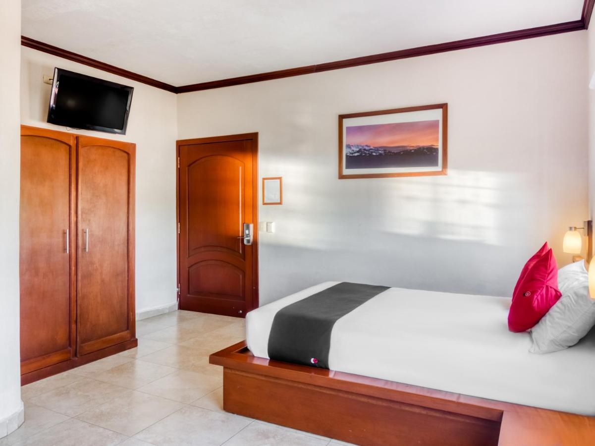 Monte Salerno Hotel & Suites Montemorelos المظهر الخارجي الصورة