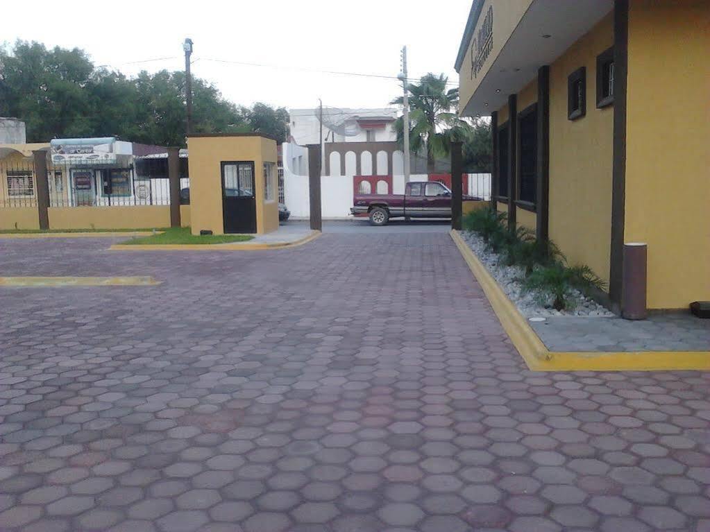 Monte Salerno Hotel & Suites Montemorelos المظهر الخارجي الصورة