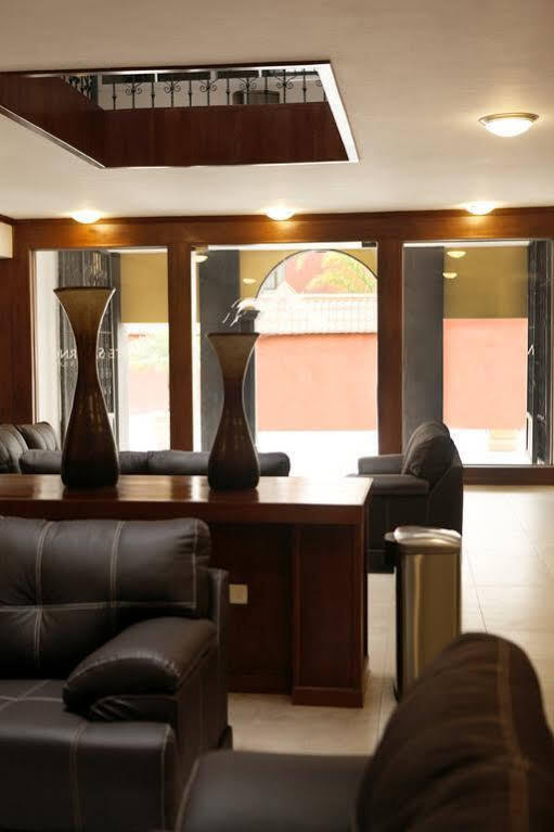 Monte Salerno Hotel & Suites Montemorelos المظهر الخارجي الصورة