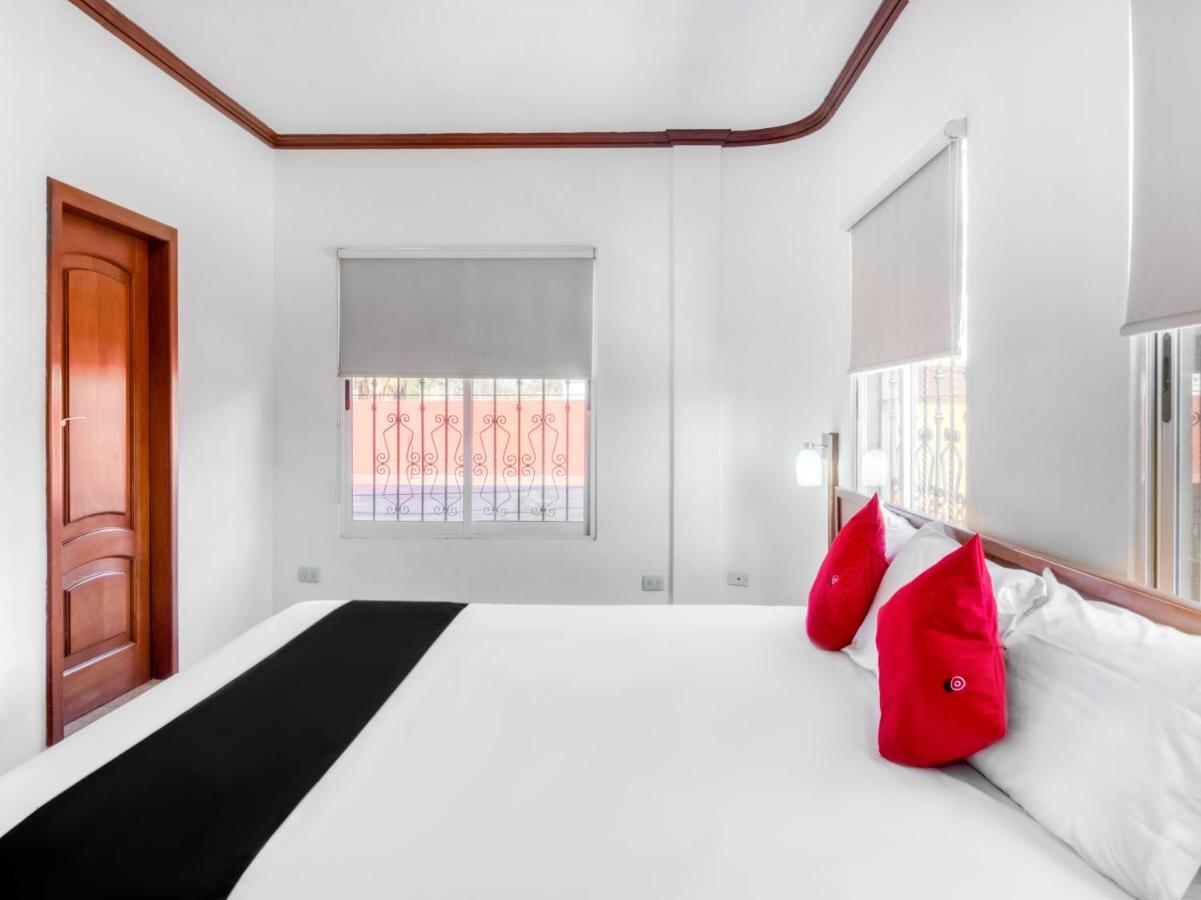 Monte Salerno Hotel & Suites Montemorelos المظهر الخارجي الصورة