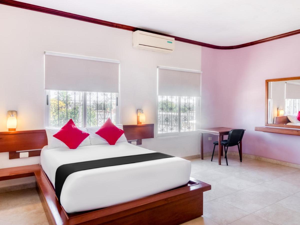 Monte Salerno Hotel & Suites Montemorelos المظهر الخارجي الصورة