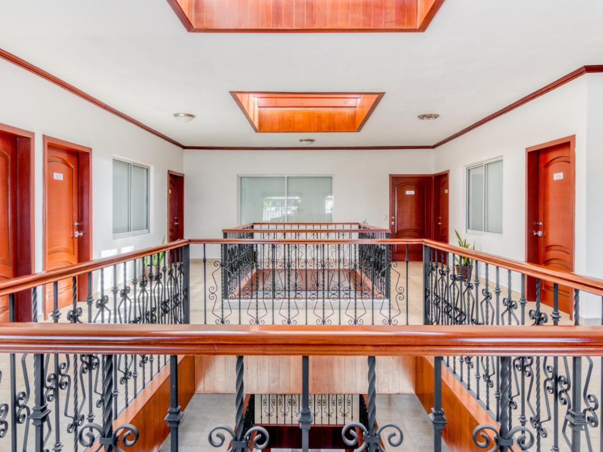 Monte Salerno Hotel & Suites Montemorelos المظهر الخارجي الصورة